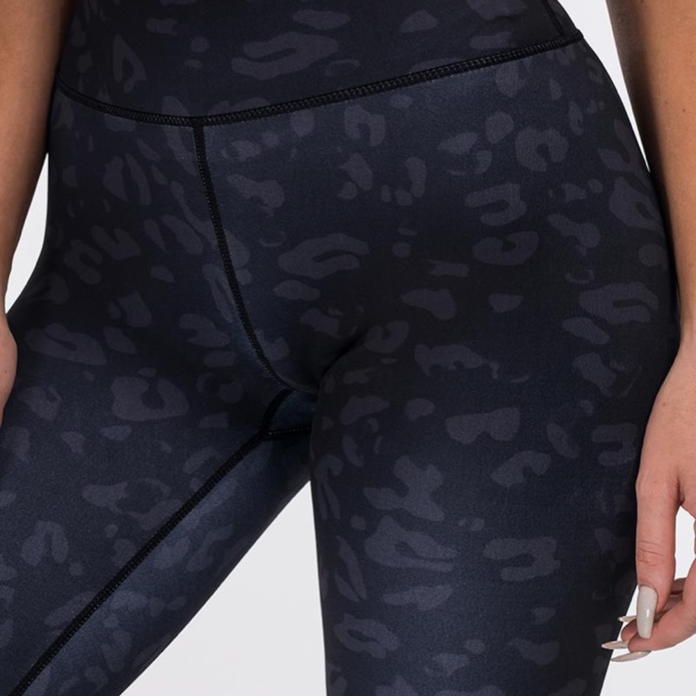 ECHT AVANT SCRUNCH LEGGINGS